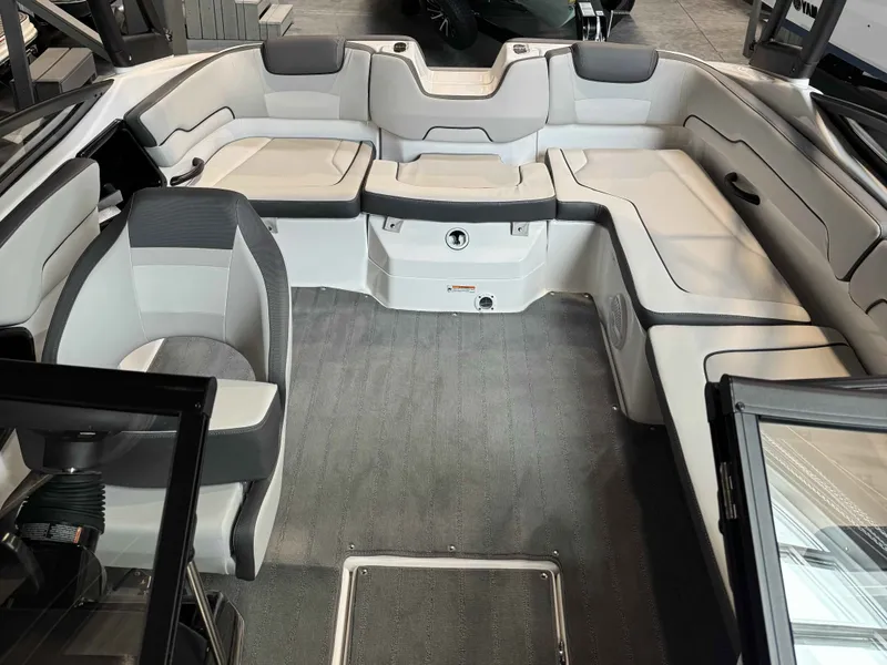 Slide: The Image of Yamaha AR190 2025 - 11