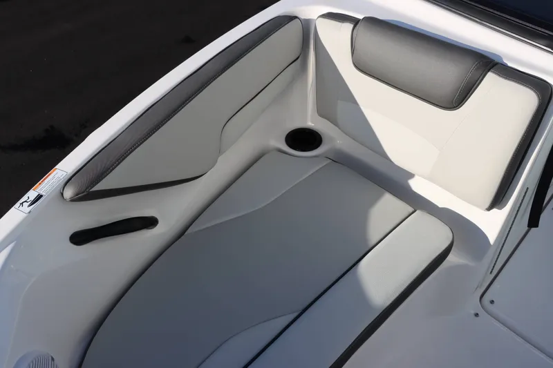 Slide: The Image of Yamaha AR190 2025 - 17