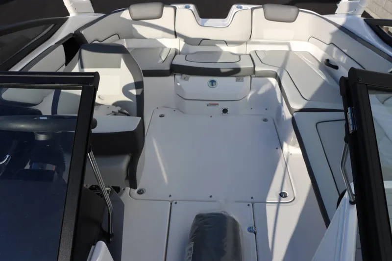 Slide: The Image of Yamaha AR190 2025 - 19