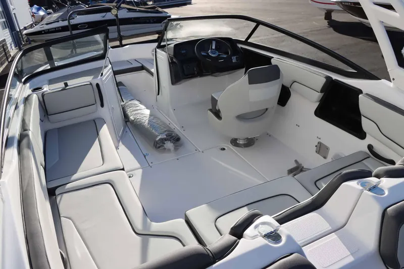 Slide: The Image of Yamaha AR190 2025 - 5