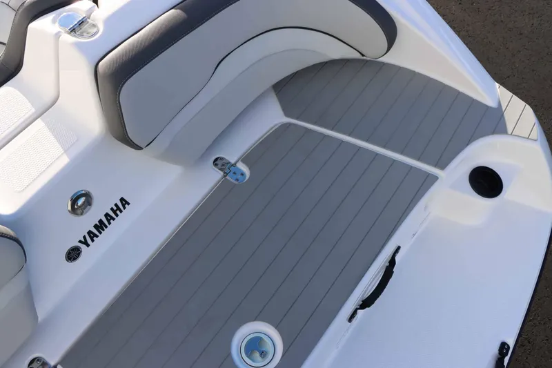 Slide: The Image of Yamaha AR190 2025 - 7