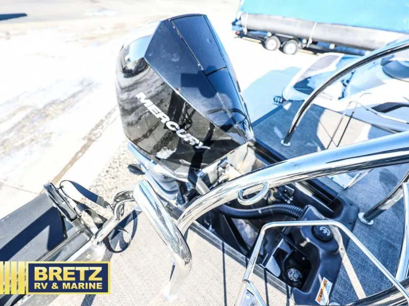 Slide: The Image of 2023 CORSA 23UC boat with Mercury engine at Bretz RV & Marine dealership. - 9