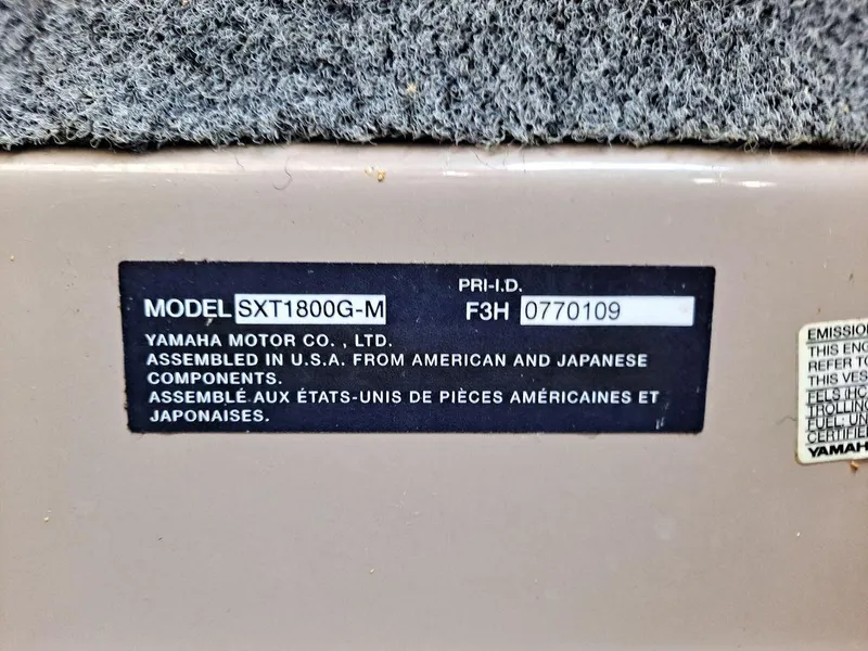 Slide: The Image of Yamaha 242 Limited S 2013 model label, assembled in USA from American and Japanese components. - 32