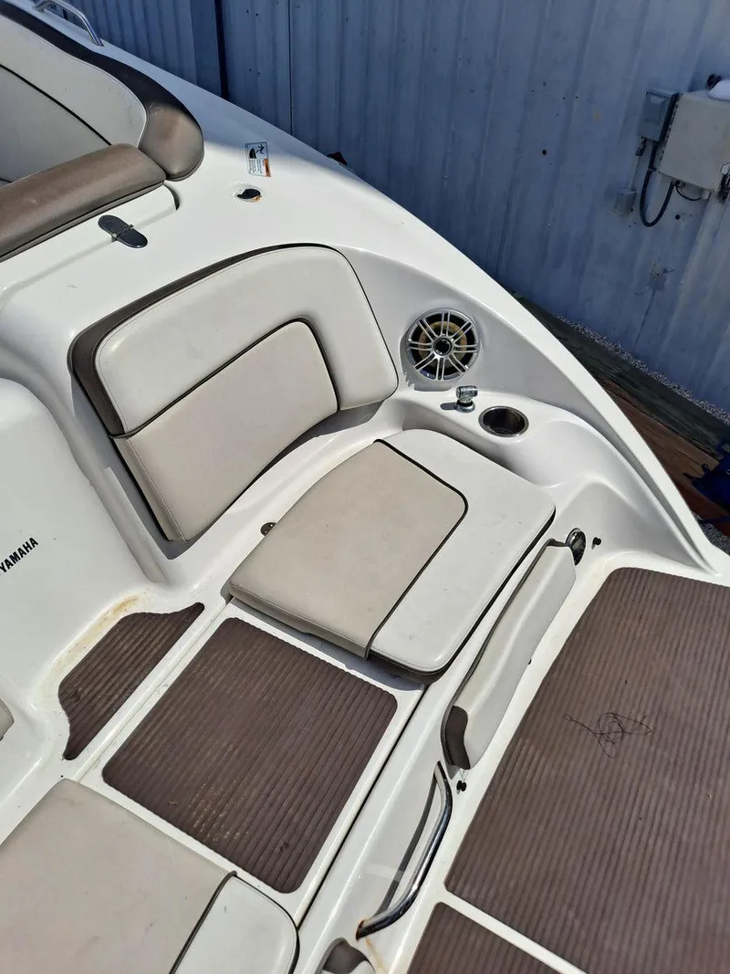 Slide: The Image of 2013 Yamaha Boats 242 Limited S interior seating and speaker detail. - 4