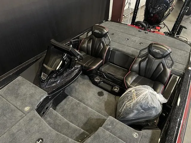 Slide: The Image of Skeeter ZXR 21 W/Yamaha 250HP "SHO" 2025 - 12