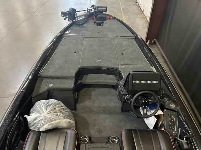 Slide: The Image of Skeeter ZXR 21 W/Yamaha 250HP "SHO" 2025 - 6