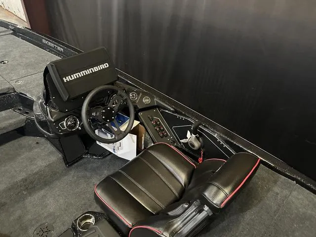 Slide: The Image of Skeeter ZXR 21 W/Yamaha 250HP "SHO" 2025 - 7