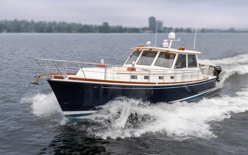 Slide: The Image of Port Bow Running Profile - 43