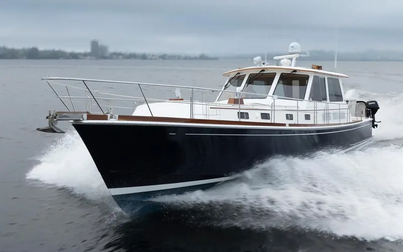 Slide: The Image of Port Bow Running Profile - 44