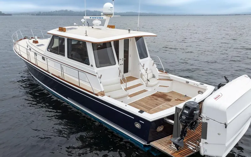 Slide: The Image of Port Stern Profile - 49
