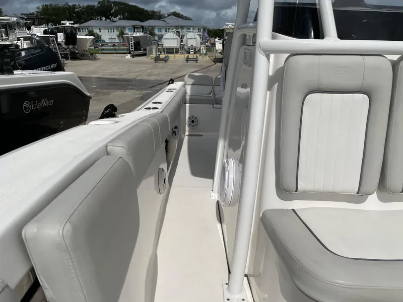 Slide: The Image of Sea Fox 248 Commander 2021 - 25