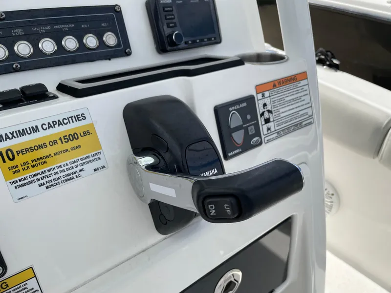 Slide: The Image of Sea Fox 248 Commander 2021 - 33