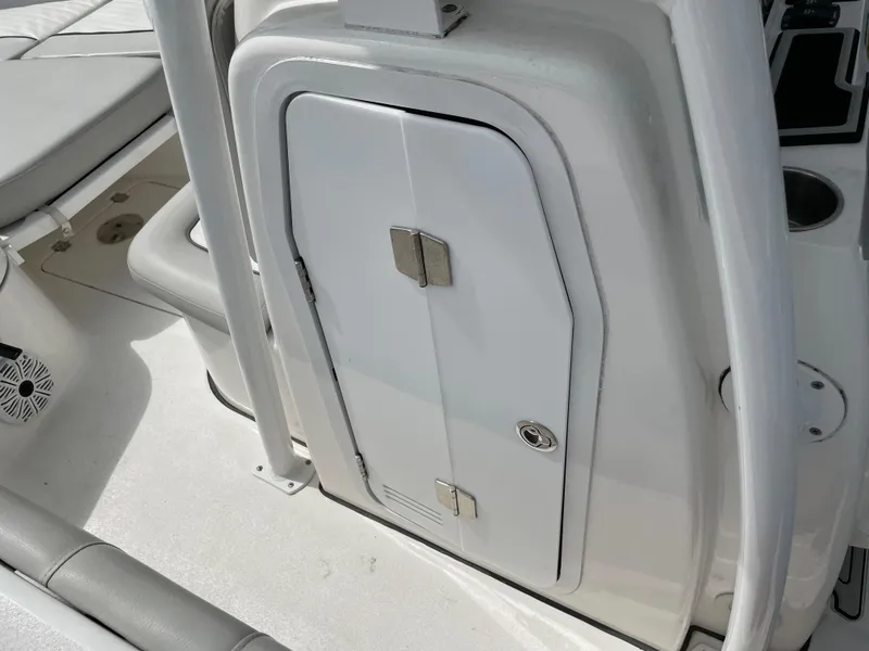 Slide: The Image of Sea Fox 248 Commander 2021 - 49