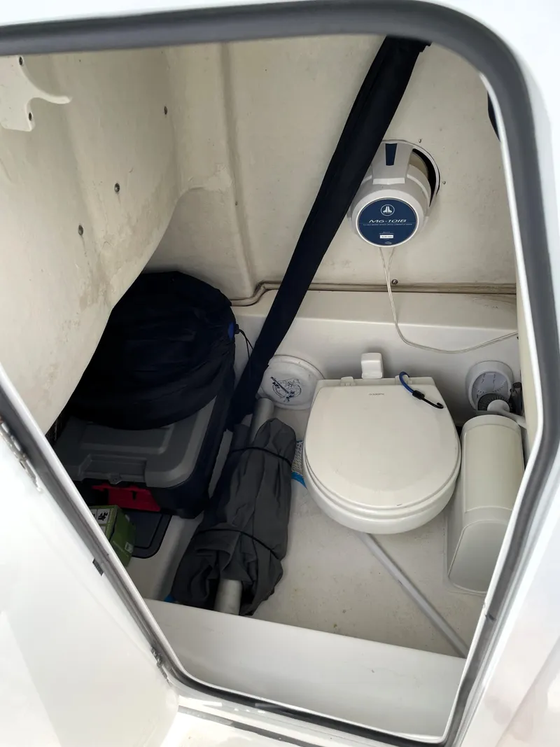 Slide: The Image of Sea Fox 248 Commander 2021 - 50