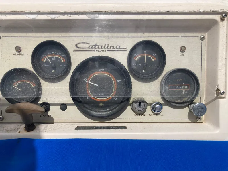 Slide: The Image of Catalina 30 1985 - 17