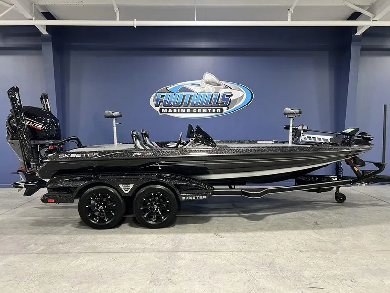 Slide: The Image of 2025 Skeeter FXR20 PRO bass boat at Foothills Marine Center. - 0