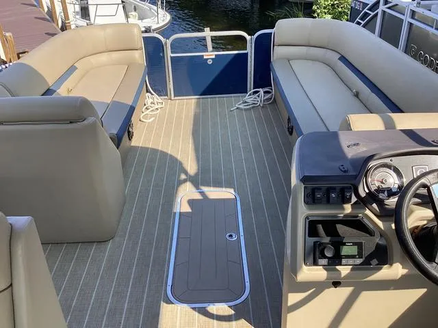 Slide: The Image of Godfrey Sweetwater 2286 C 2023 - 7