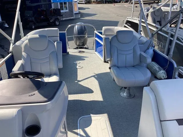 Slide: The Image of Godfrey SWEETWATER 2286 SB 2023 - 9