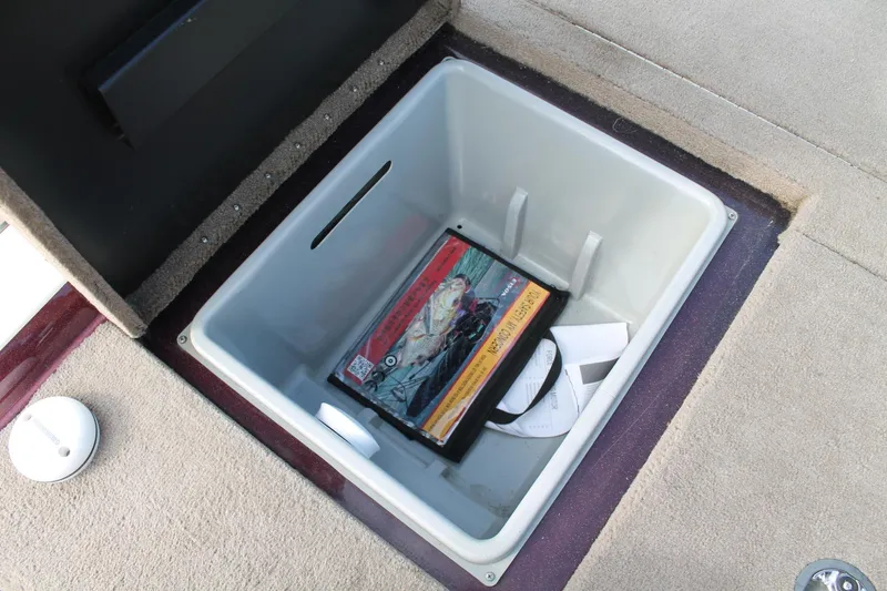 Slide: The Image of Stratos 294 XL Evolution 2009 - 4