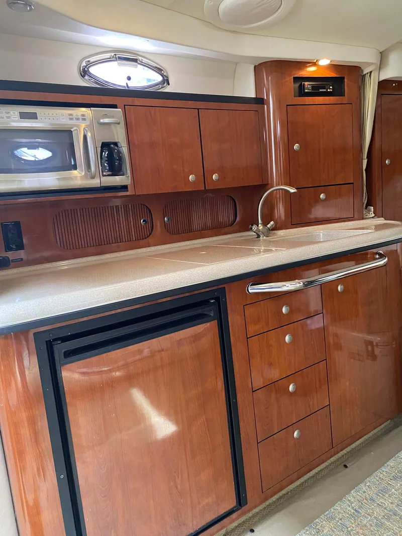 Slide: The Image of Sea Ray 340 Sundancer 2006 - 17