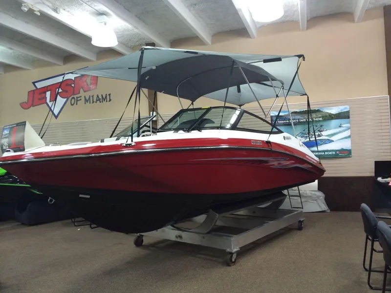 Slide: The Image of 2014 Yamaha SX192 boat displayed indoors at Jetski of Miami showroom. - 0