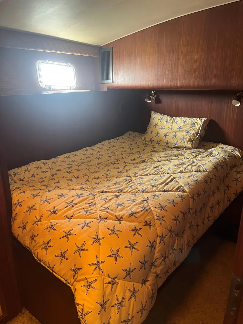 Slide: The Image of Hatteras 45 Convertible 1985 - 61