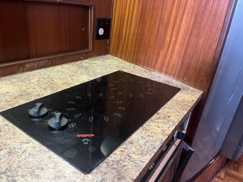 Slide: The Image of Hatteras 45 Convertible 1985 - 64