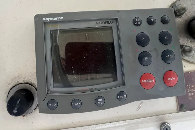 Slide: The Image of Hatteras 45 Convertible 1985 - 68