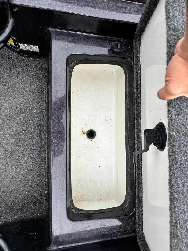 Slide: The Image of Ranger 518DVX Comanche 2000 - 6