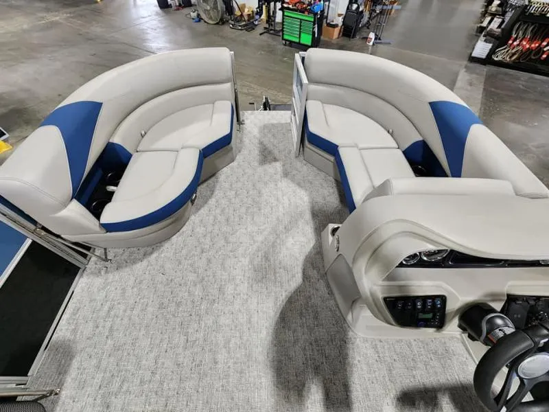 Slide: The Image of Trifecta 20RFLE25 2025 - 9