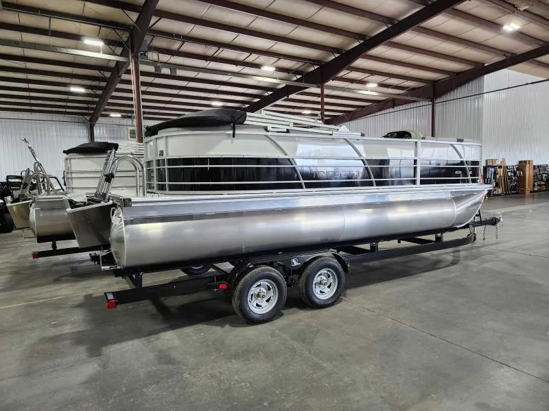 Slide: The Image of Trifecta 22RFLE275 2025 - 8