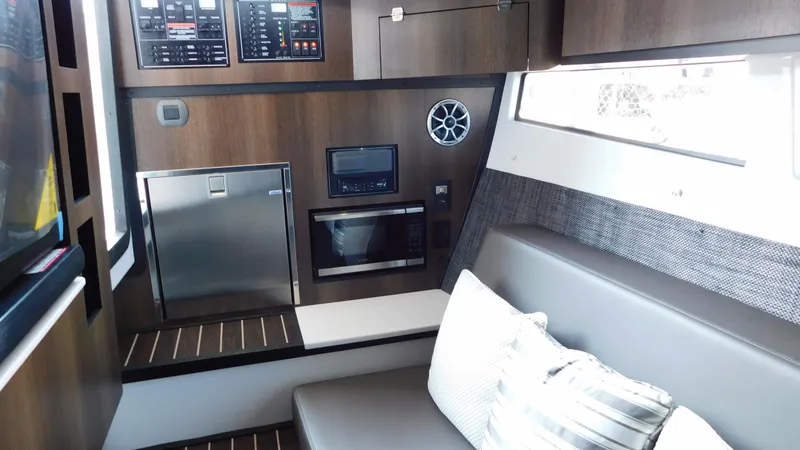 Slide: The Image of Monterey 378SE Super Express 2018 - 101