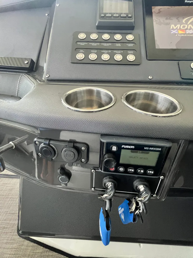 Slide: The Image of Monterey 378SE Super Express 2018 - 109