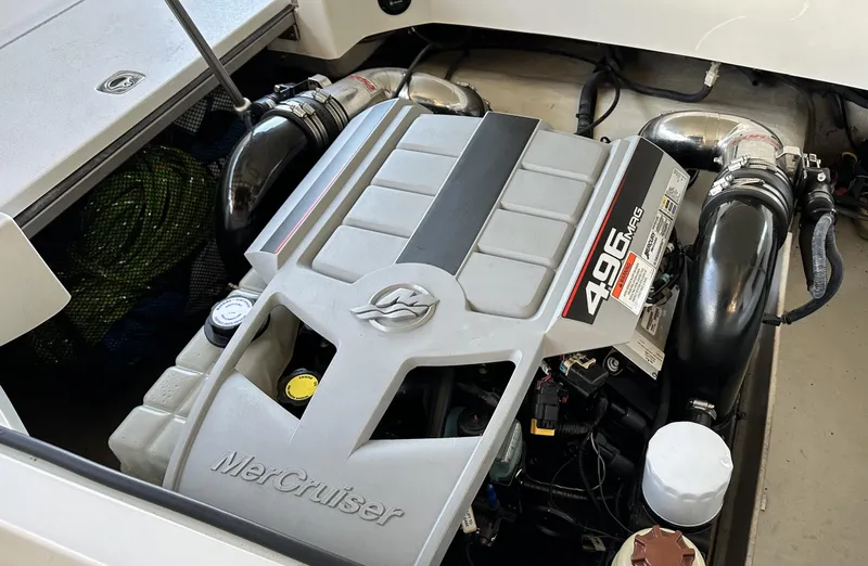 Slide: The Image of 2010 Cobalt 276 boat engine, MerCruiser 496, detailed view. - 11