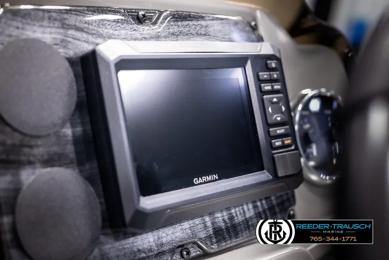 Slide: The Image of 2025 Avalon VEN QL dashboard with Garmin navigation system. - 29