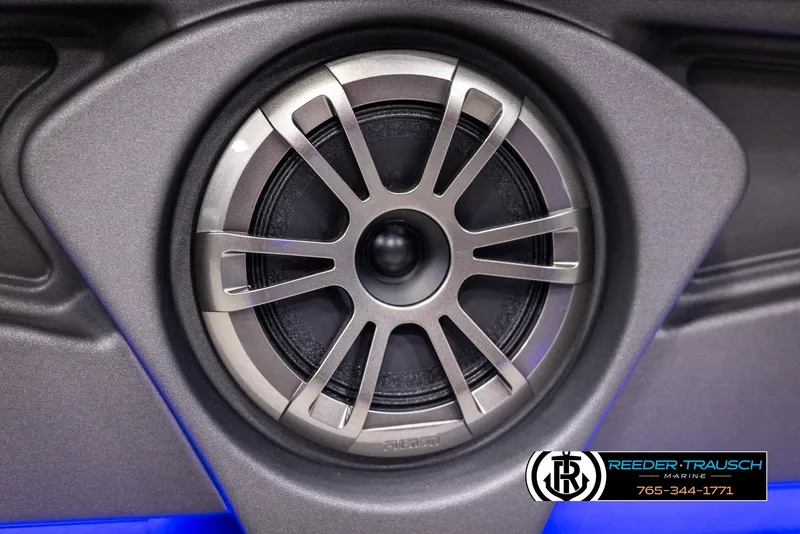 Slide: The Image of Close-up of Avalon VEN QL 2025 speaker with sleek design and metallic grille. - 36