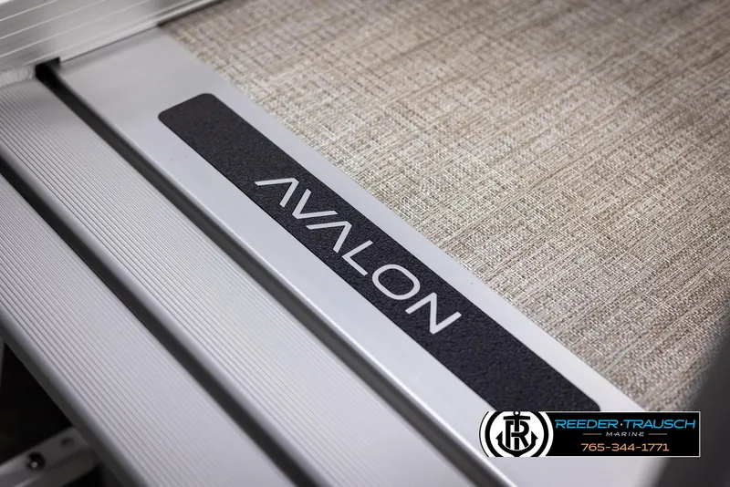 Slide: The Image of Avalon VEN QL 2025 model, sleek design with textured surface and branding. - 42