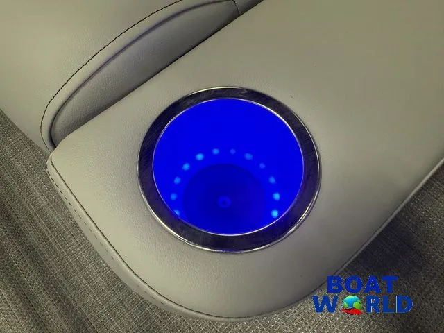 Slide: The Image of Bentley Pontoons Legacy 220 Swingback & Honda 4-Stroke EFI 2026 - 24