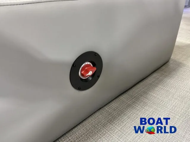 Slide: The Image of Bentley Pontoons Legacy 220 Swingback & Honda 4-Stroke EFI 2026 - 25