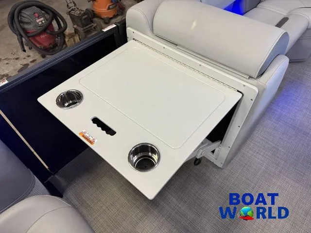 Slide: The Image of Bentley Pontoons Legacy 220 Swingback & Honda 4-Stroke EFI 2026 - 28