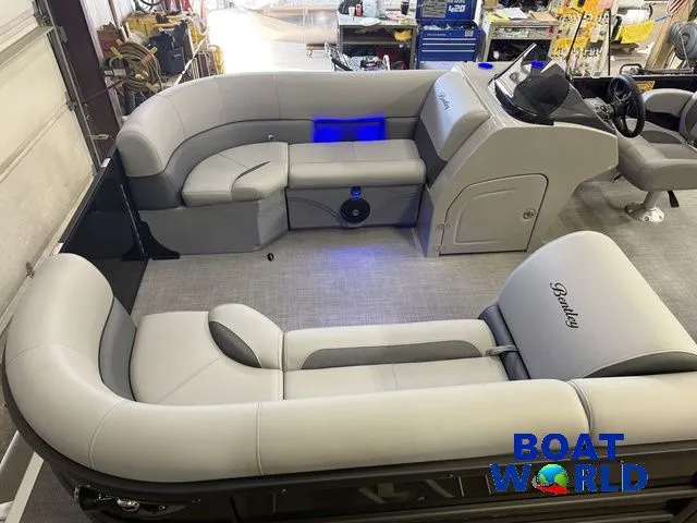 Slide: The Image of Bentley Pontoons Legacy 220 Swingback & Honda 4-Stroke EFI 2026 - 3