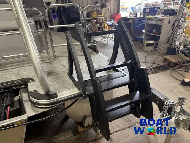 Slide: The Image of Bentley Pontoons Legacy 220 Swingback & Honda 4-Stroke EFI 2026 - 42