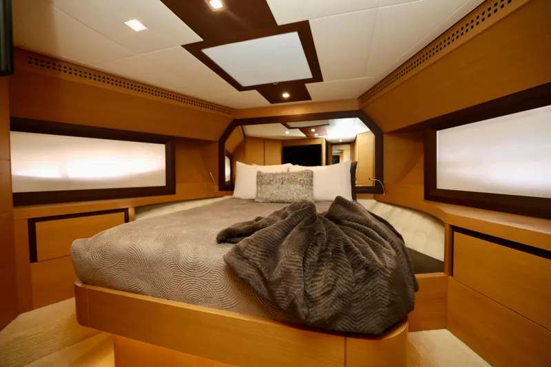 Slide: The Image of 72 PERSHING 2009 - 38