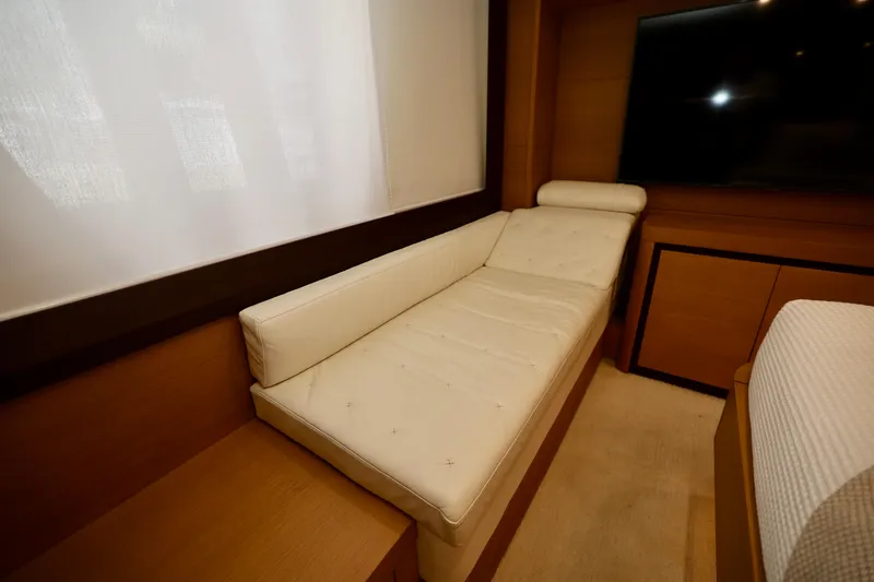 Slide: The Image of 72 PERSHING 2009 - 41