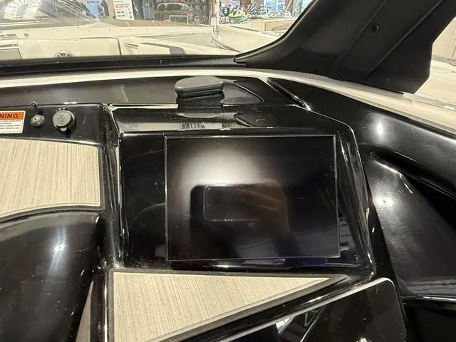 Slide: The Image of Yamaha 222S 2025 - 26