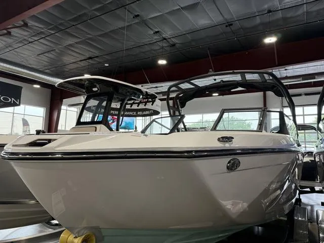 Slide: The Image of Yamaha 222S 2025 - 2