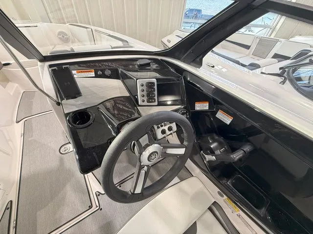 Slide: The Image of Yamaha AR220 2025 - 17