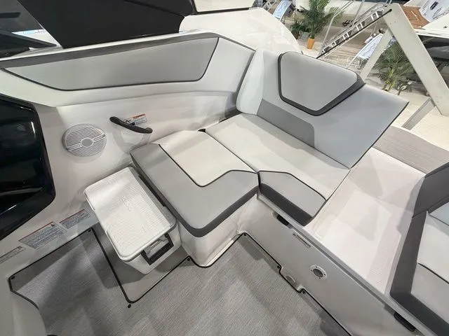 Slide: The Image of Yamaha AR220 2025 - 9