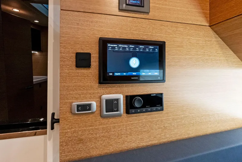 Slide: The Image of Scout 530 LXF 2022 - 69