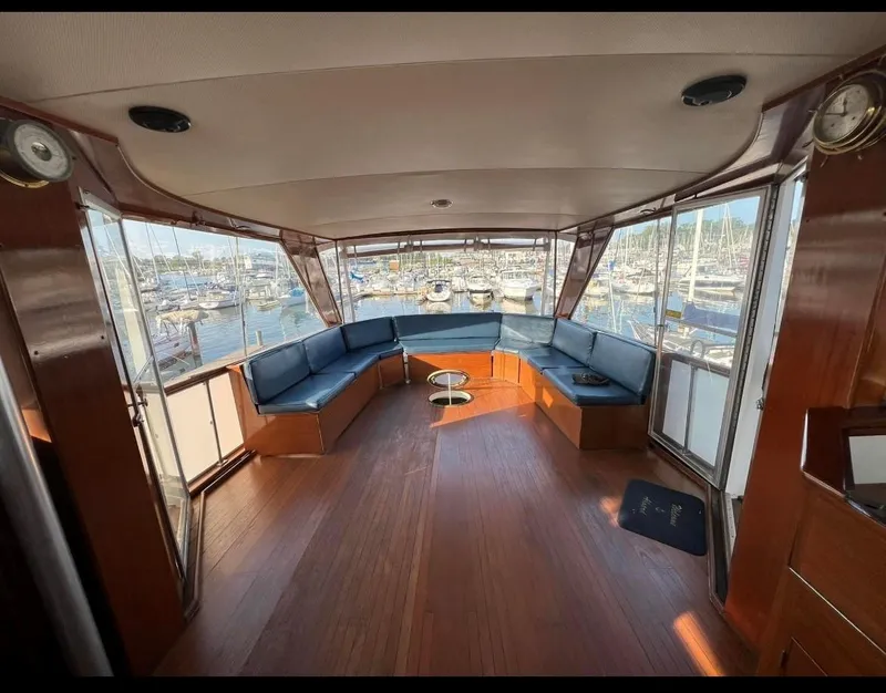 Slide: The Image of "U" shaped custom seating on aft deck - 12